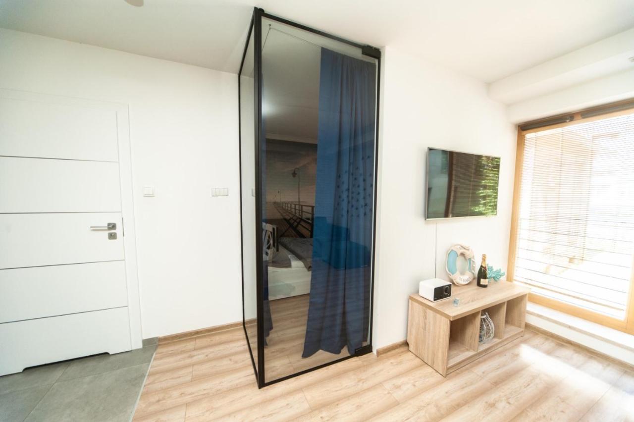 Blue Apartment In Vibrant Heart Of Гдиня Екстериор снимка