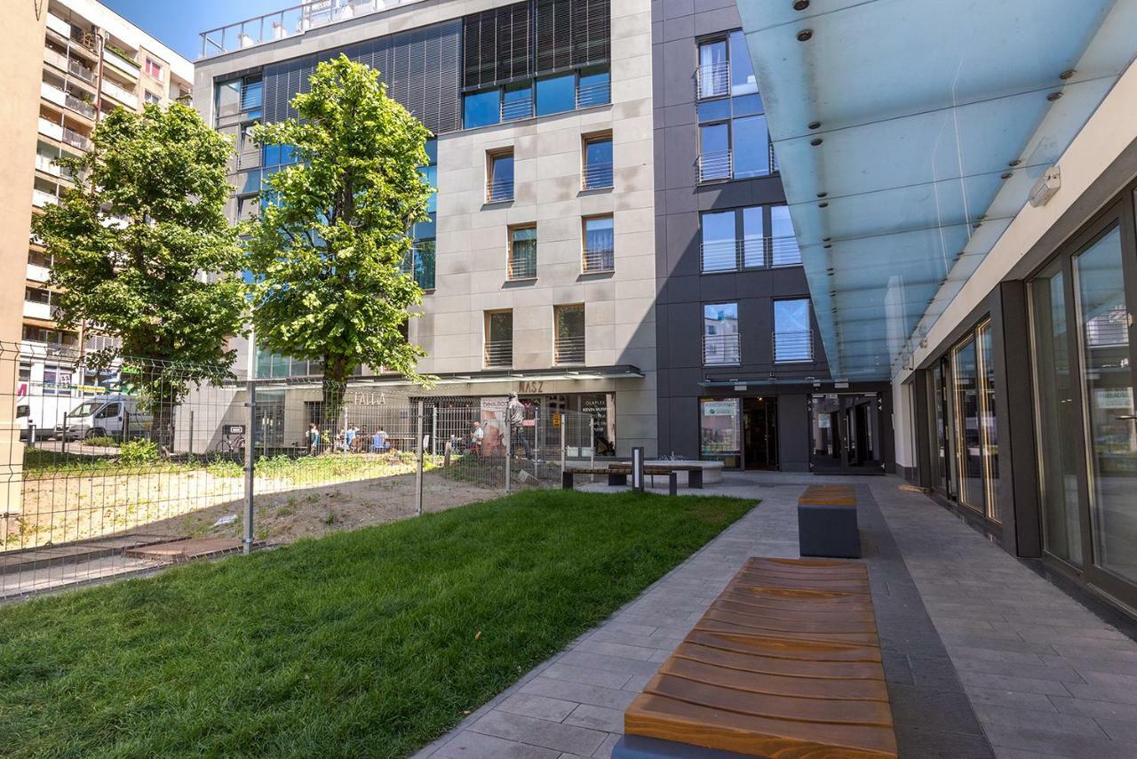 Blue Apartment In Vibrant Heart Of Гдиня Екстериор снимка