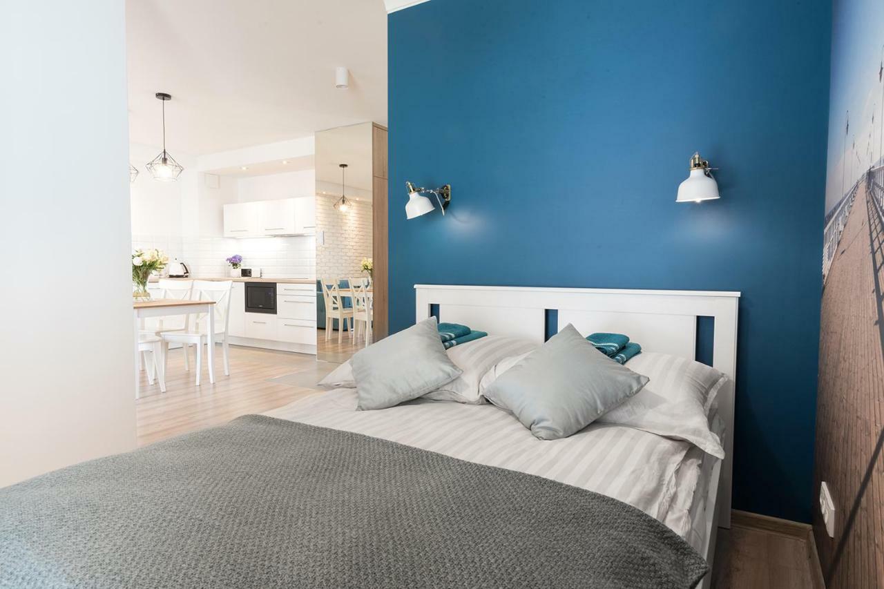 Blue Apartment In Vibrant Heart Of Гдиня Екстериор снимка